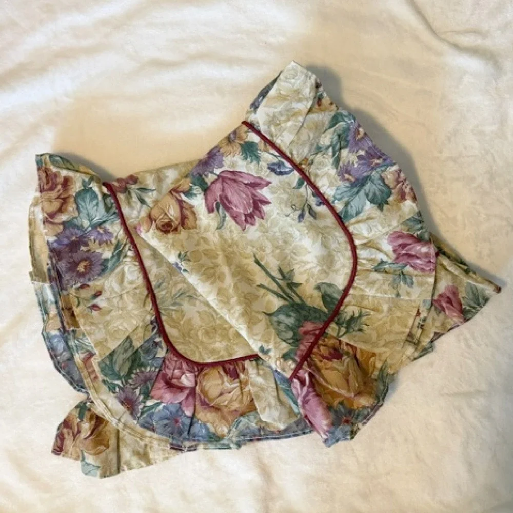 Pair of Floral Ruffled Pillow Shams Cottagecore Farmhouse, Dan River